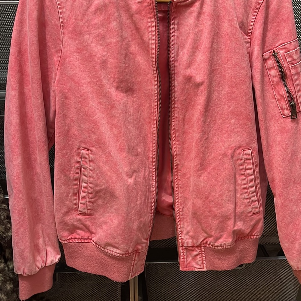 Pink jacket - Picture 3 of 4